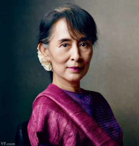 Aung San Suu Kyi Old