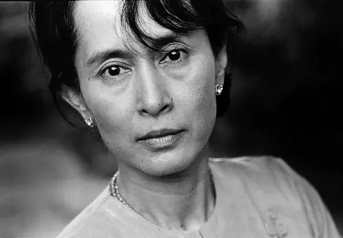 Aung San Suu Kyi Young