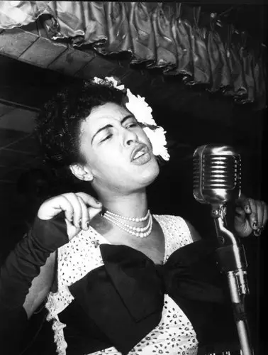Billie Holiday Sings