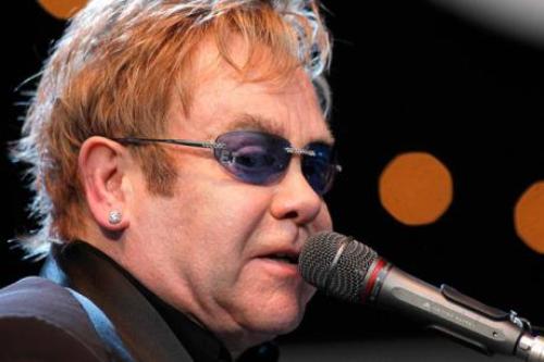 Elton John Sings