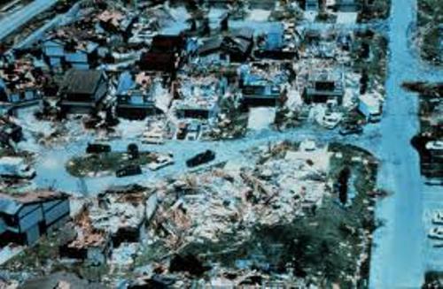 Hurricane Andrew Pic