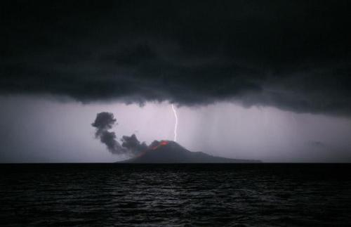 10 Interesting Krakatoa Facts  My Interesting Facts