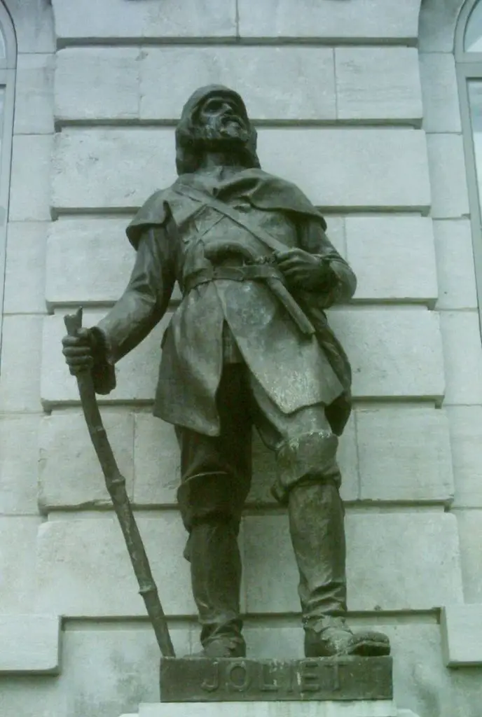 louis jolliet statue