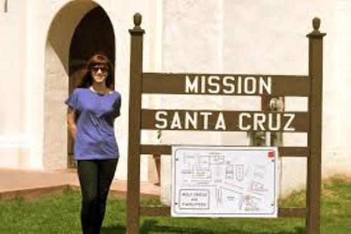 Mission Santa Cruz Visitor