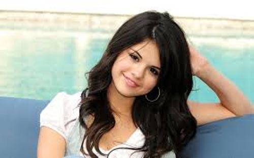Selena Gomez Facts