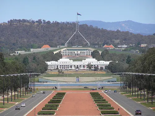 the parliament house canberra images