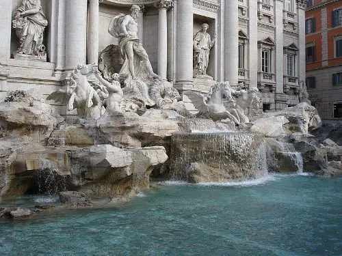 the trevi fountain images